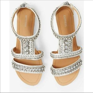 Express sandals